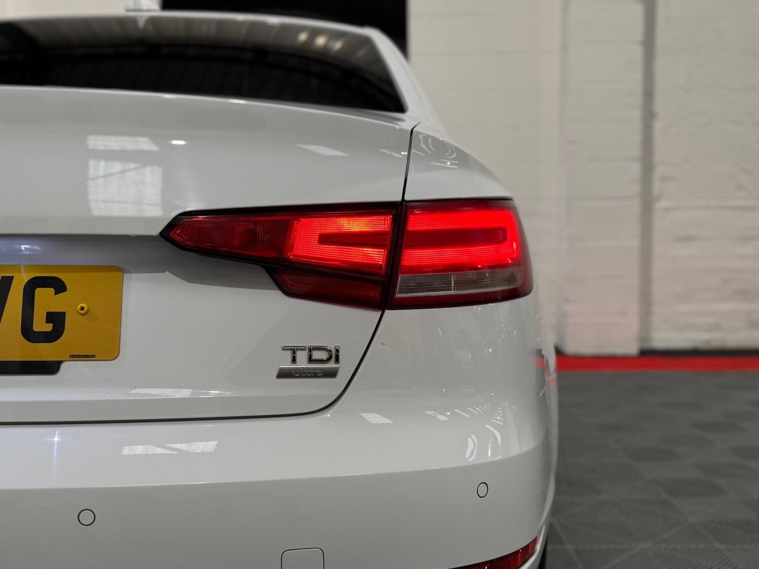 Used Audi A4 2017 for sale - 77646180: Photo 8