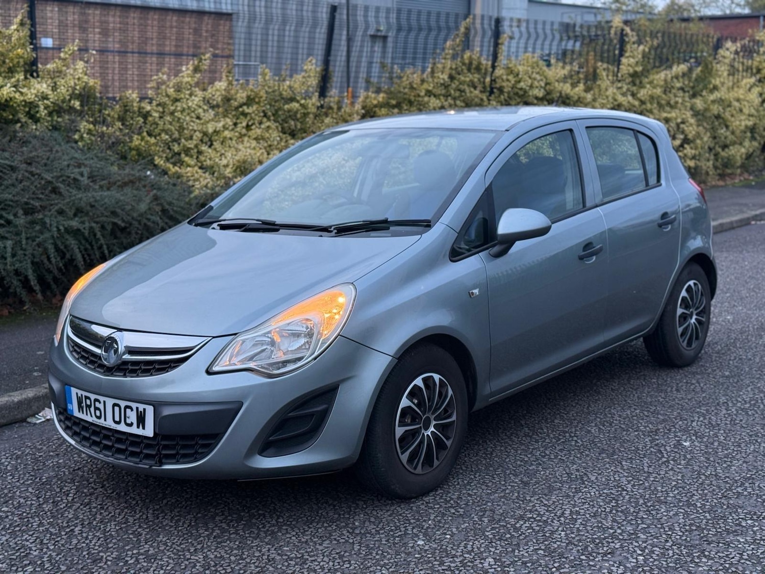 Used Vauxhall Corsa 2012 for sale - 76424083: Photo 3