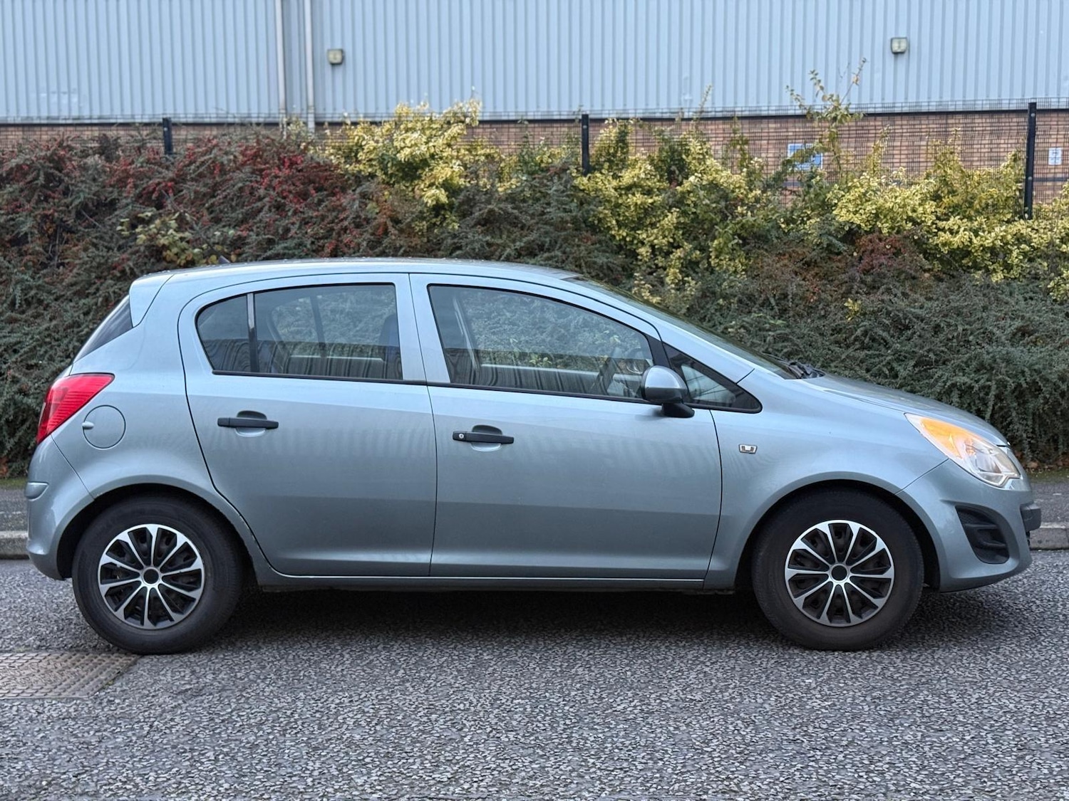 Used Vauxhall Corsa 2012 for sale - 76424083: Photo 9