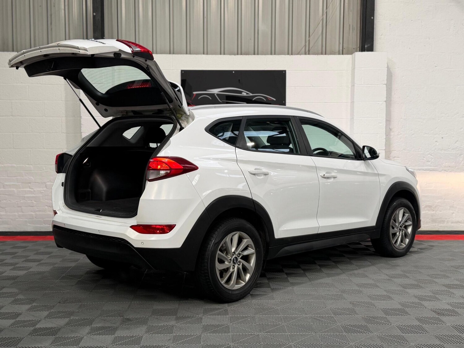 Used Hyundai TUCSON 2018 for sale - 77723676: Photo 11