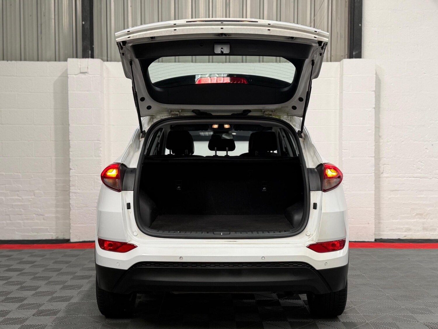 Used Hyundai TUCSON 2018 for sale - 77723676: Photo 40