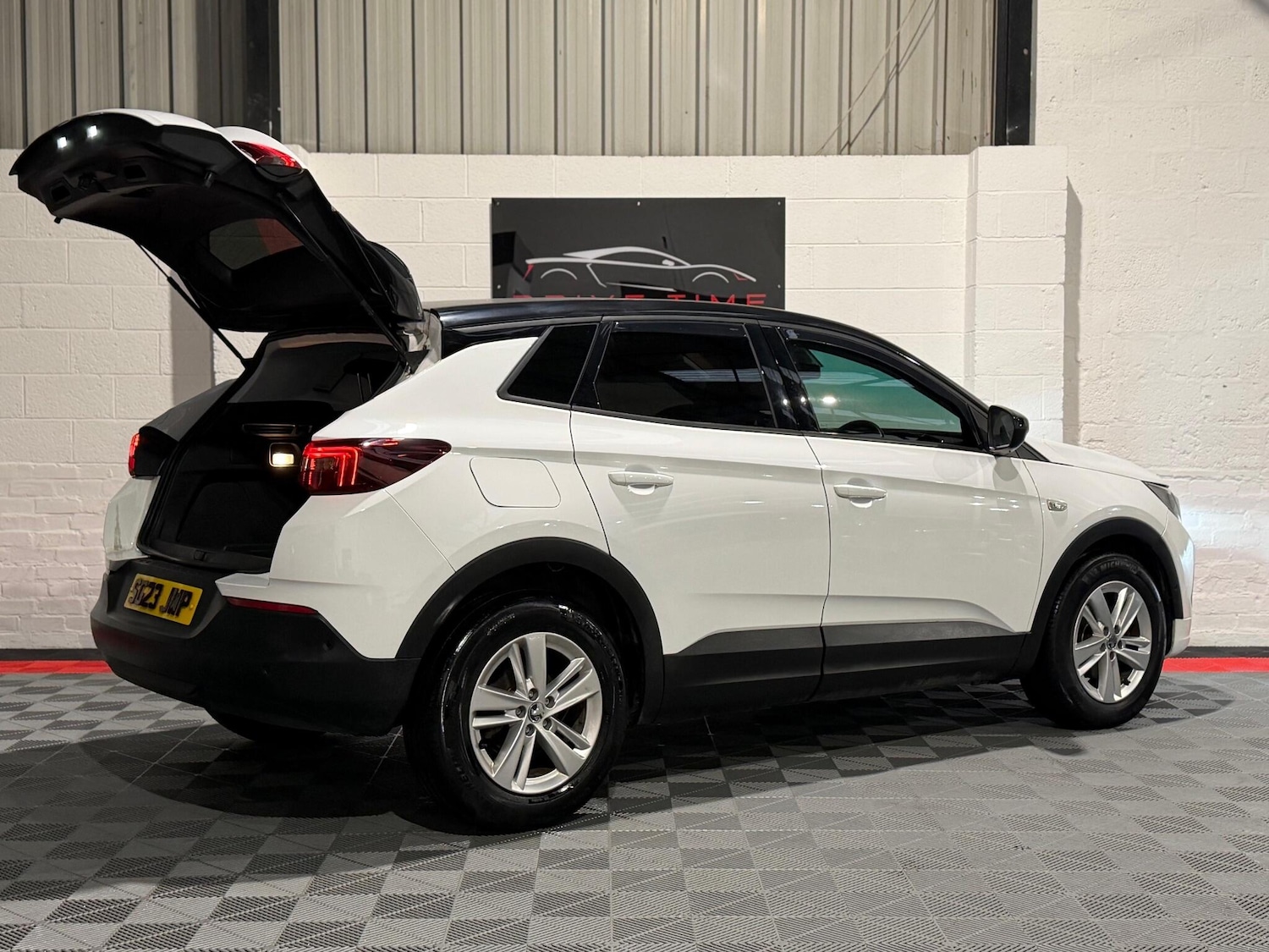 Used Vauxhall Grandland 2023 for sale - 76952468: Photo 12