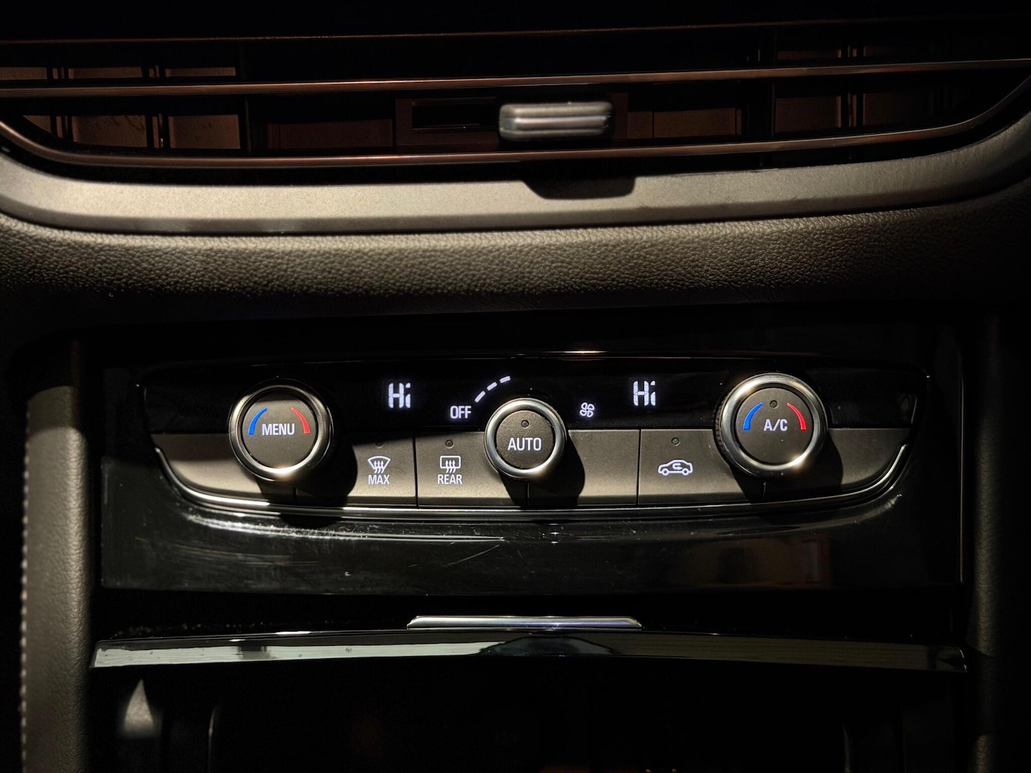 Used Vauxhall Grandland 2023 for sale - 76952468: Photo 21