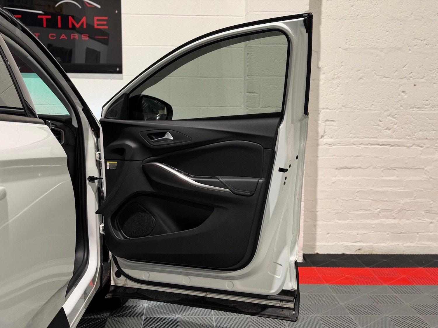 Used Vauxhall Grandland 2023 for sale - 76952468: Photo 25