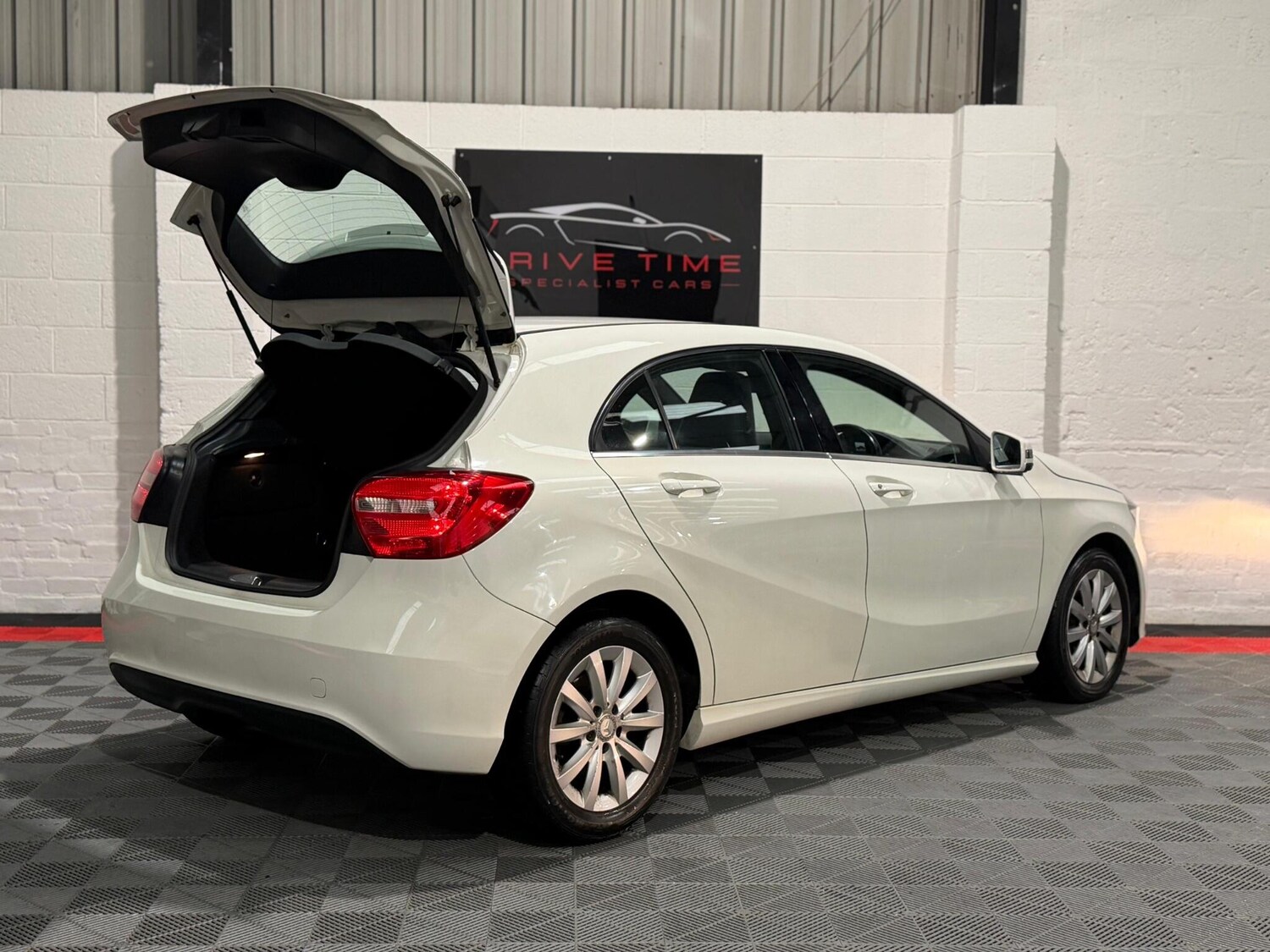 Used Mercedes-Benz A-Class 2014 for sale - 77469208: Photo 12