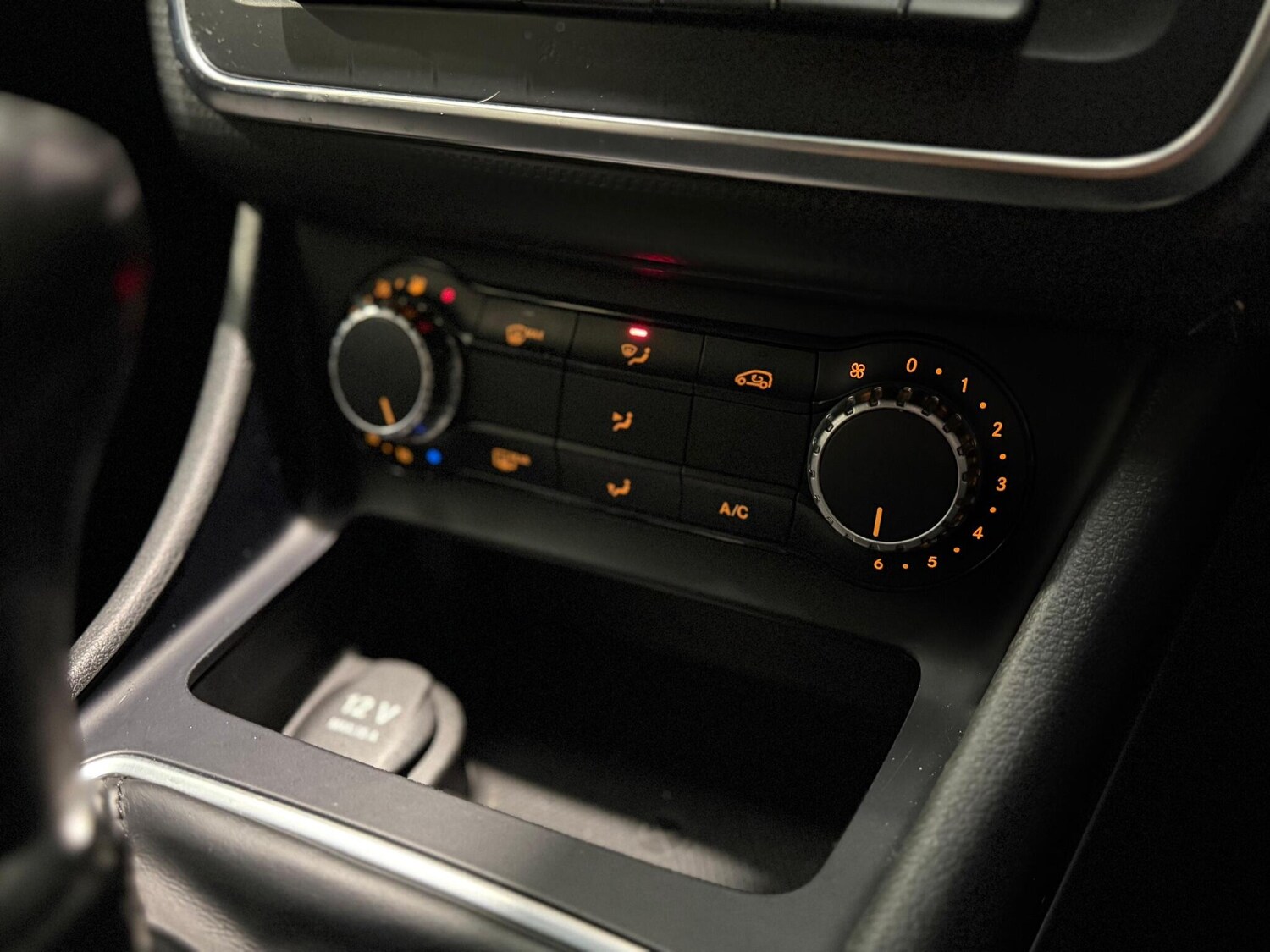 Used Mercedes-Benz A-Class 2014 for sale - 77469208: Photo 18