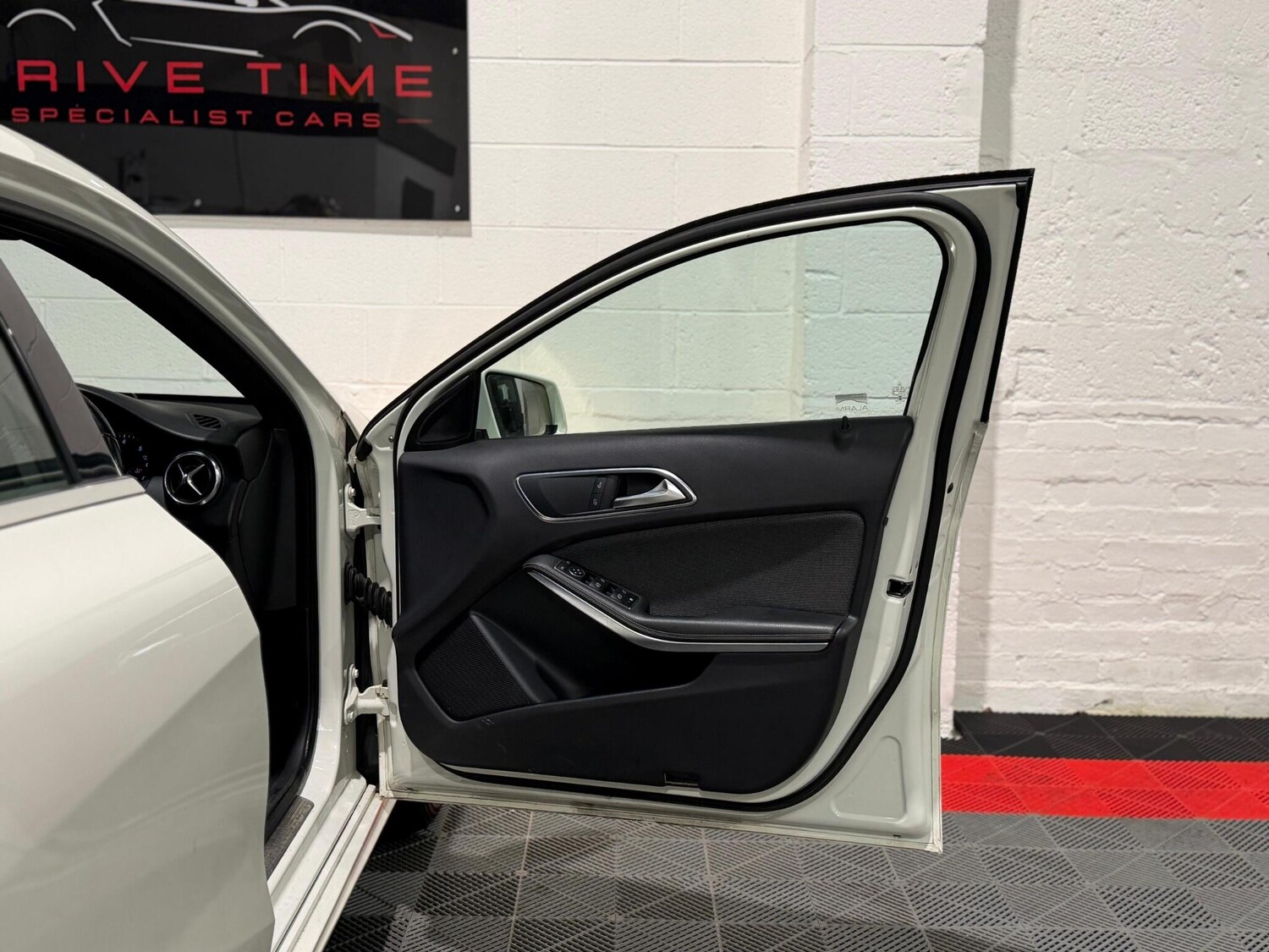 Used Mercedes-Benz A-Class 2014 for sale - 77469208: Photo 19