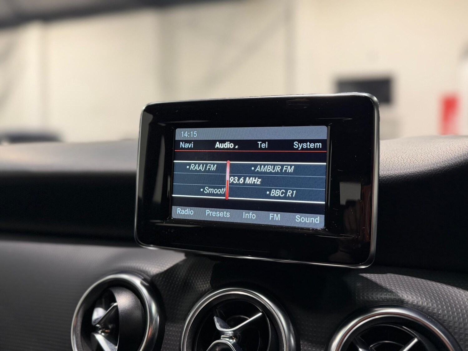 Used Mercedes-Benz A-Class 2014 for sale - 77469208: Photo 27