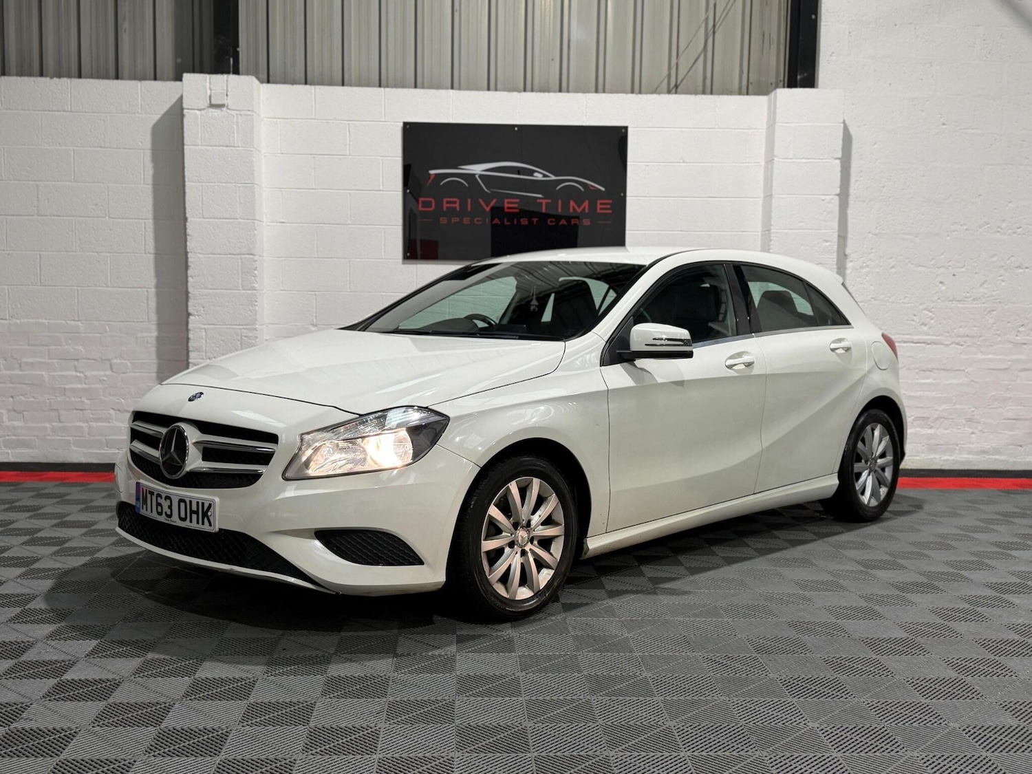 Used Mercedes-Benz A-Class 2014 for sale - 77469208: Photo 4