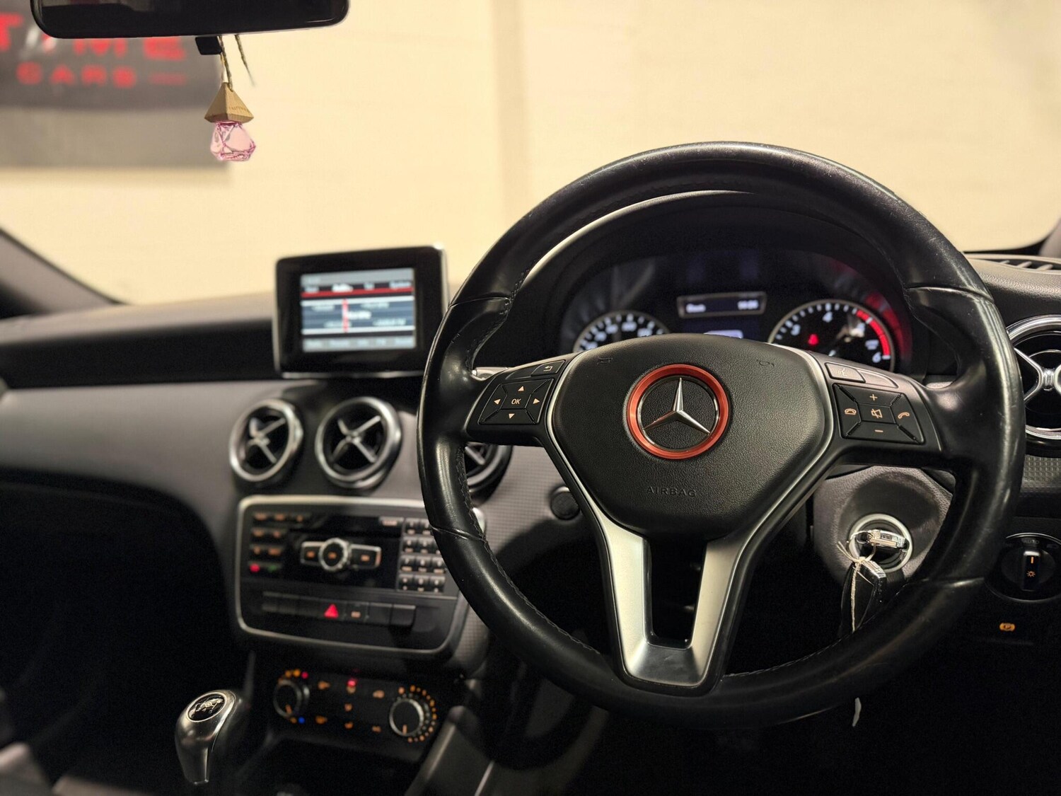 Used Mercedes-Benz A-Class 2014 for sale - 77469208: Photo 43