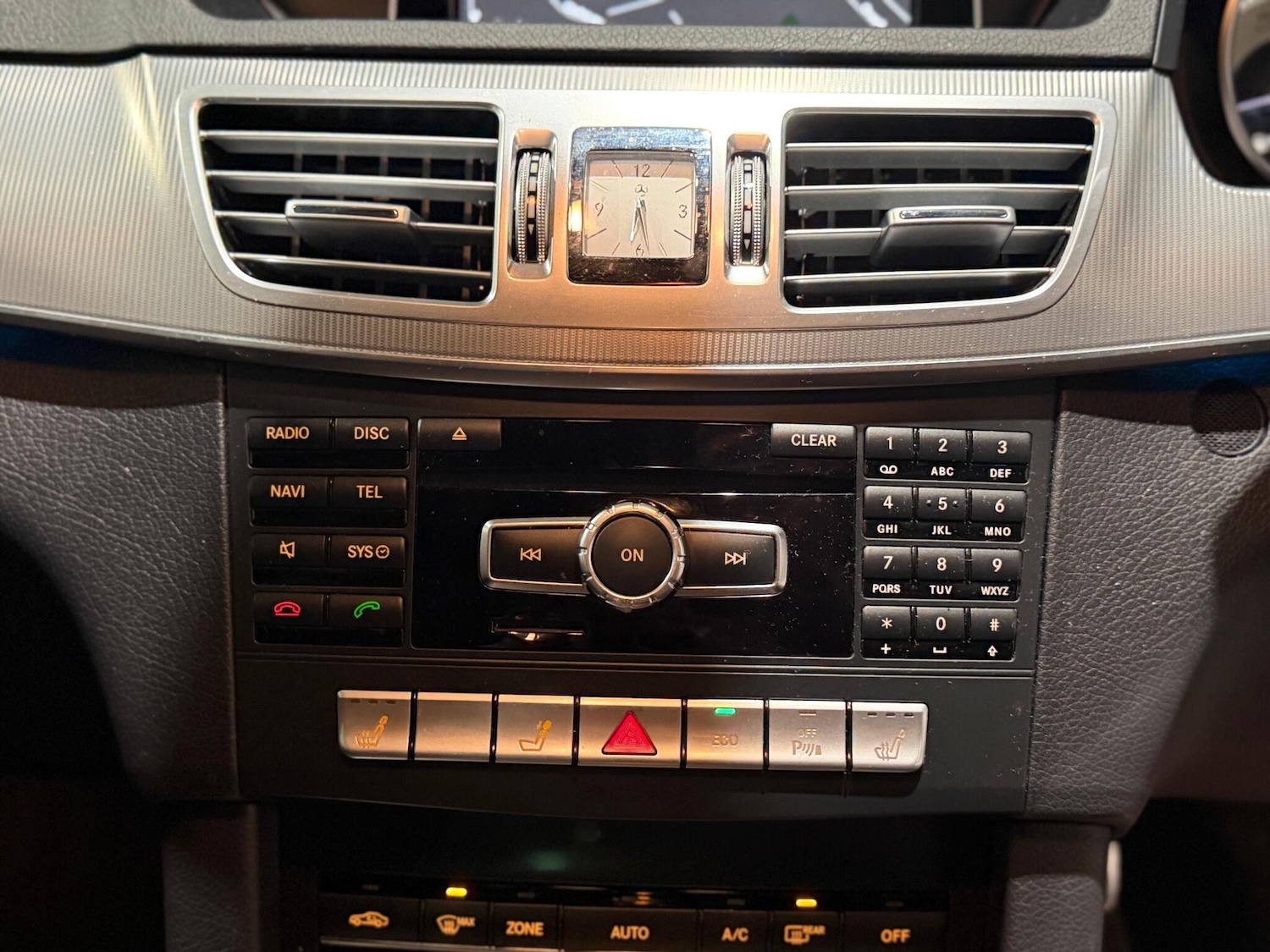 Used Mercedes-Benz E Class 2014 for sale - 77203446: Photo 19