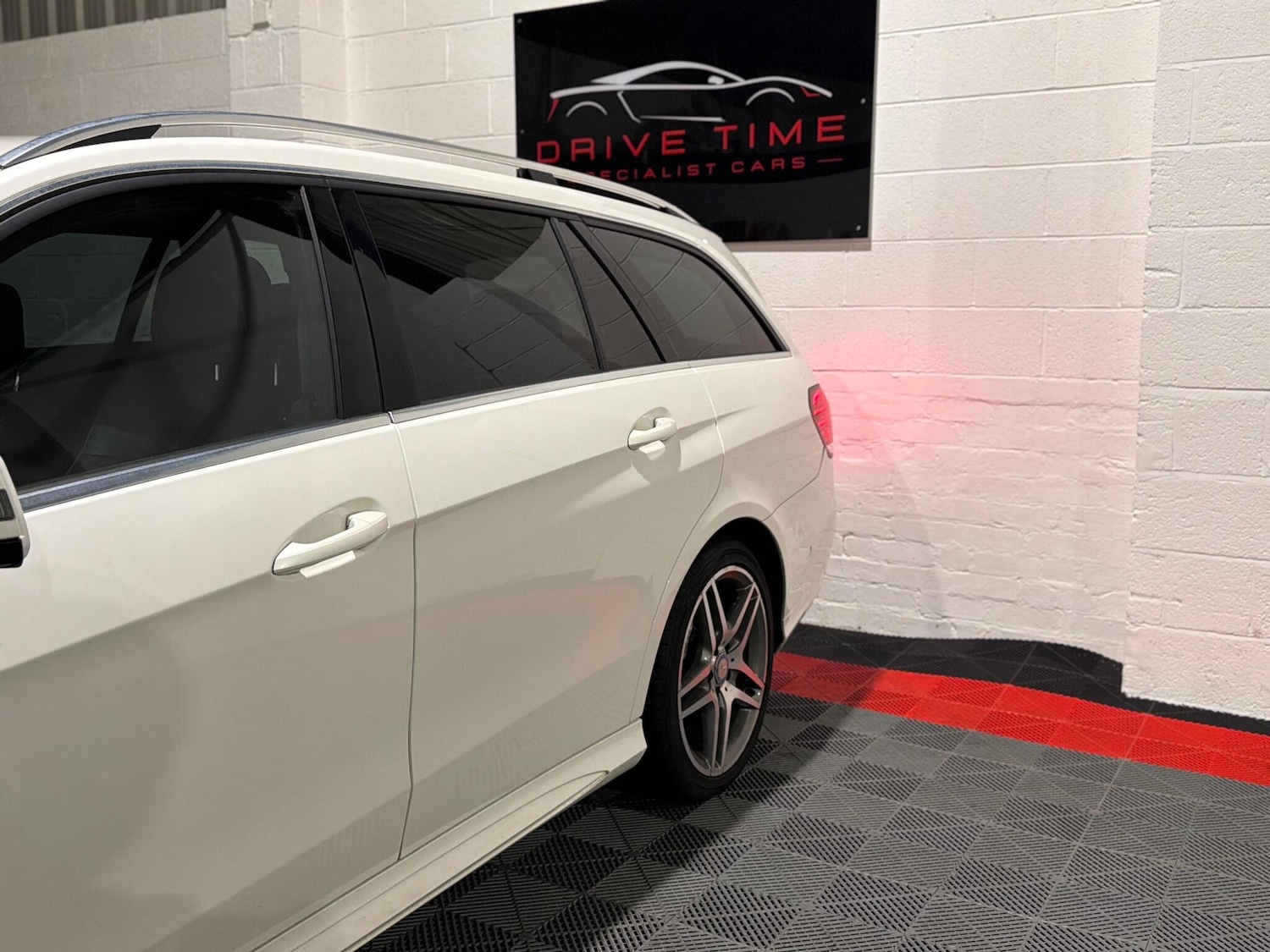 Used Mercedes-Benz E Class 2014 for sale - 77203446: Photo 40