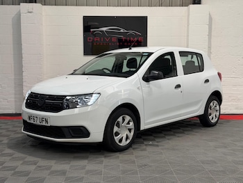 Used Dacia Sandero 2017 for sale - 79145739: Photo