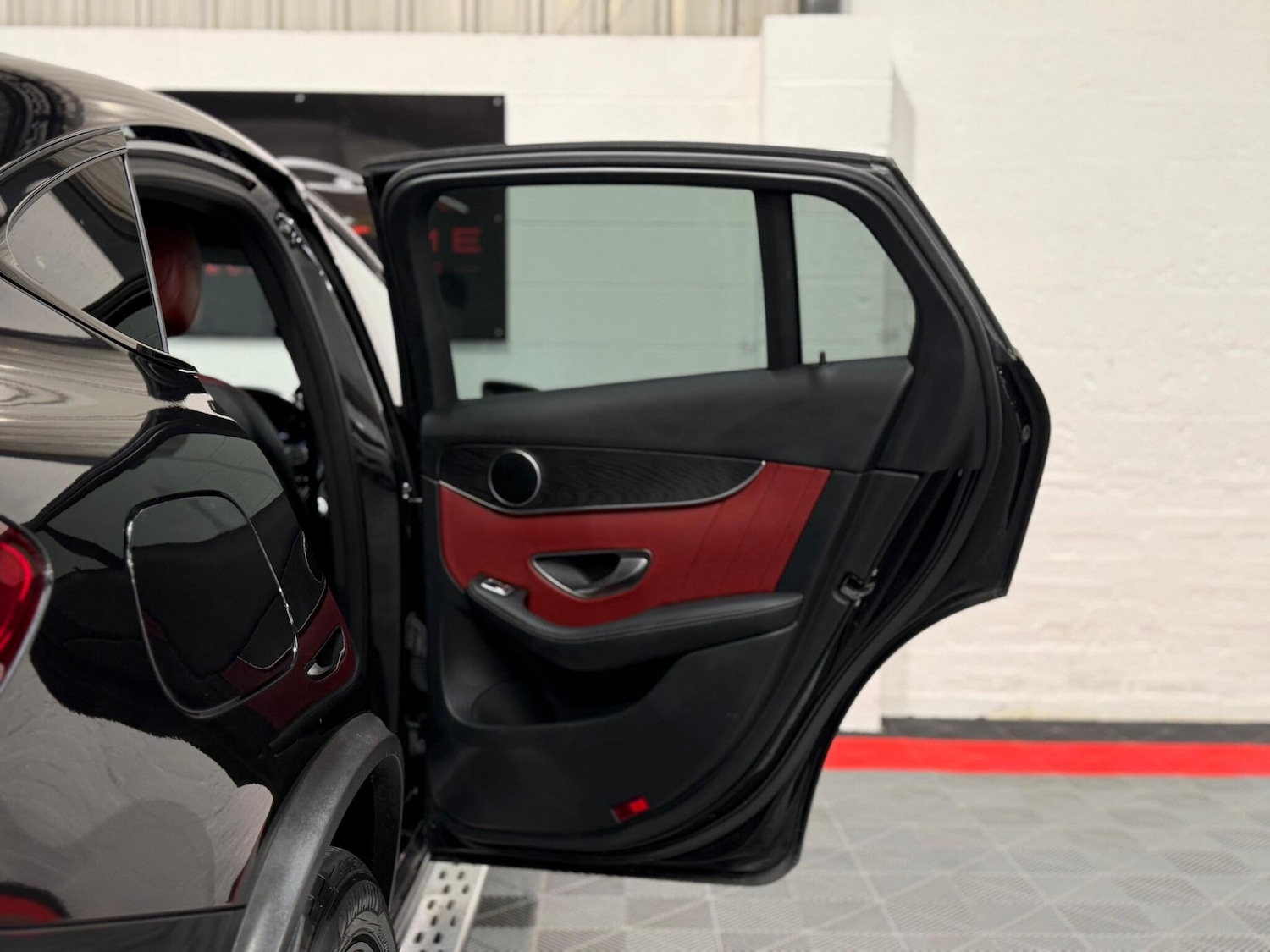 Used Mercedes-Benz GLC for sale - 77696855: Photo 29