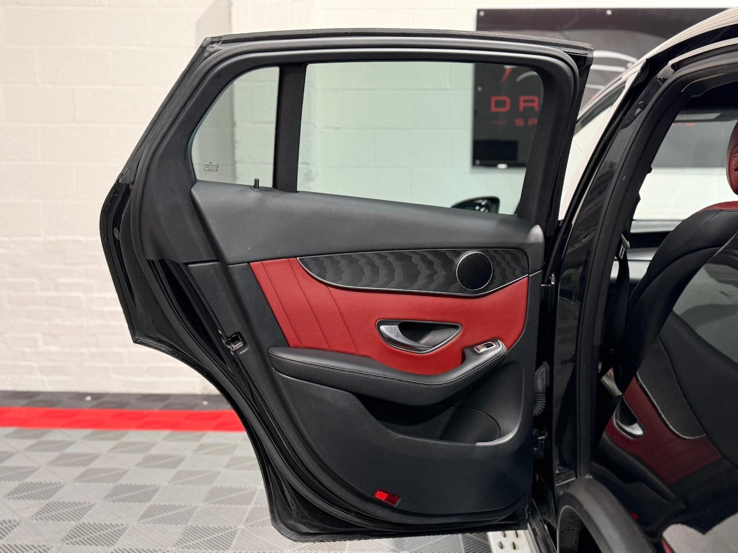 Used Mercedes-Benz GLC for sale - 77696855: Photo 30