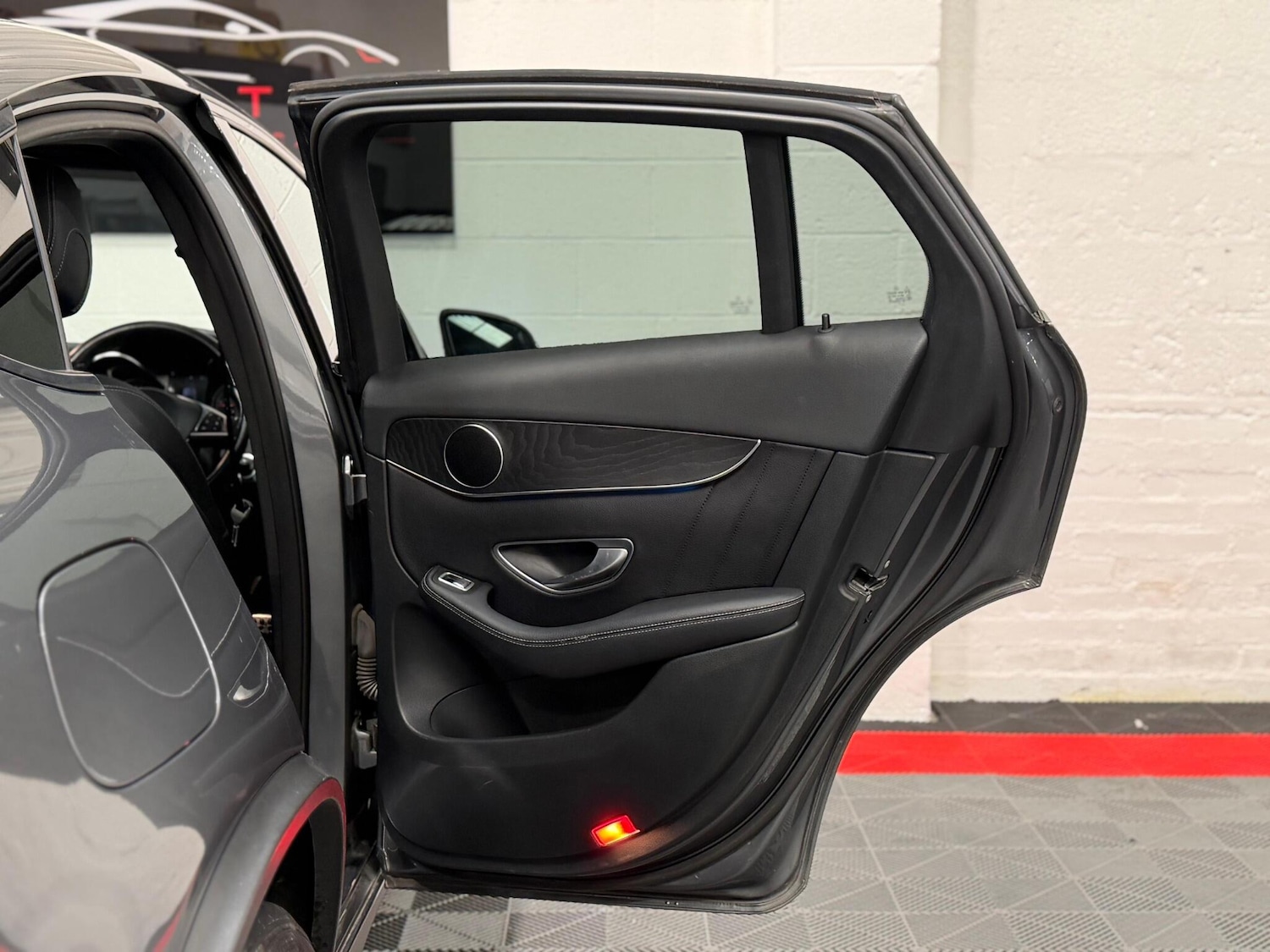 Used Mercedes-Benz GLC 2017 for sale - 77925604: Photo 20