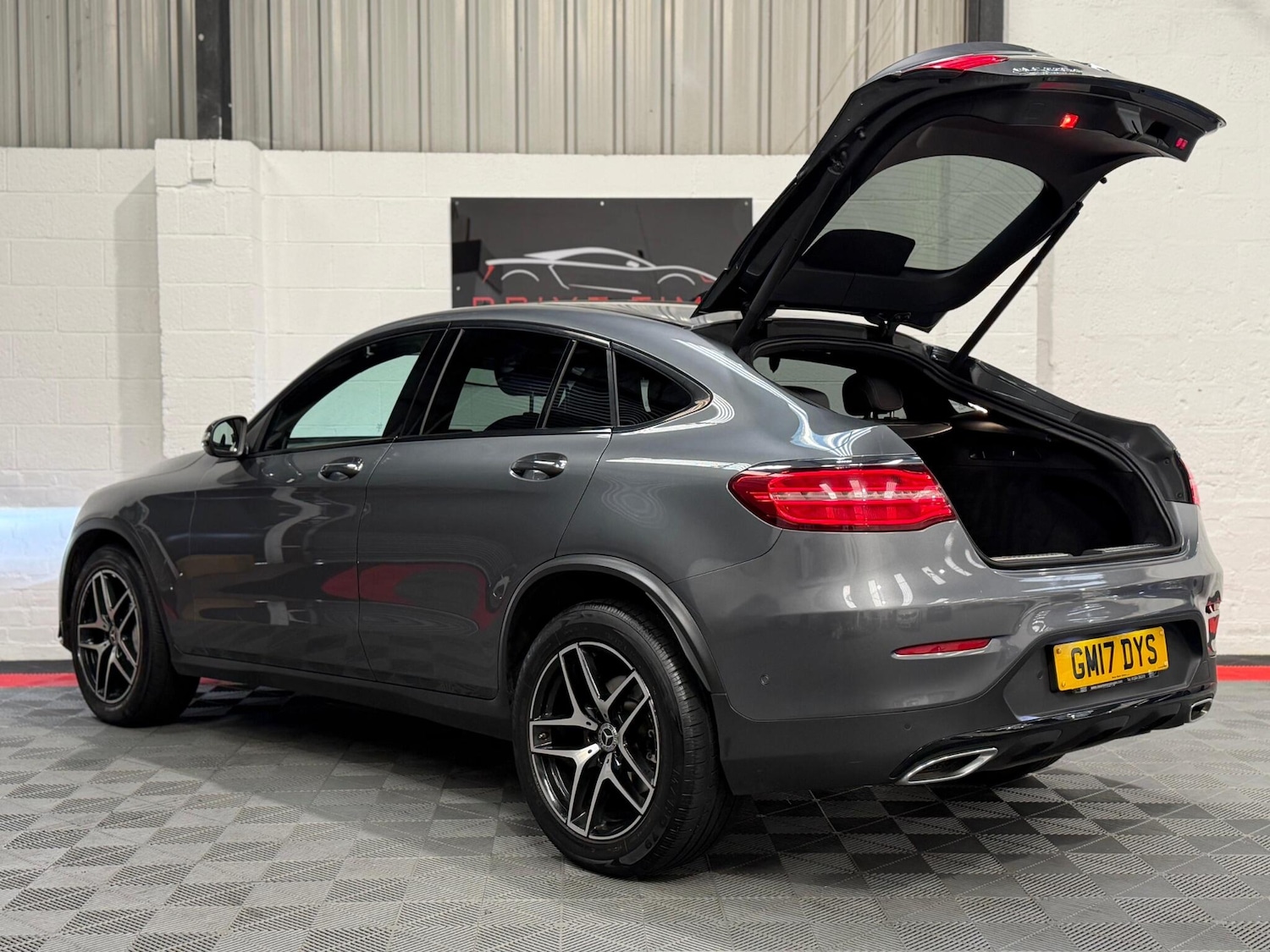 Used Mercedes-Benz GLC 2017 for sale - 77925604: Photo 7