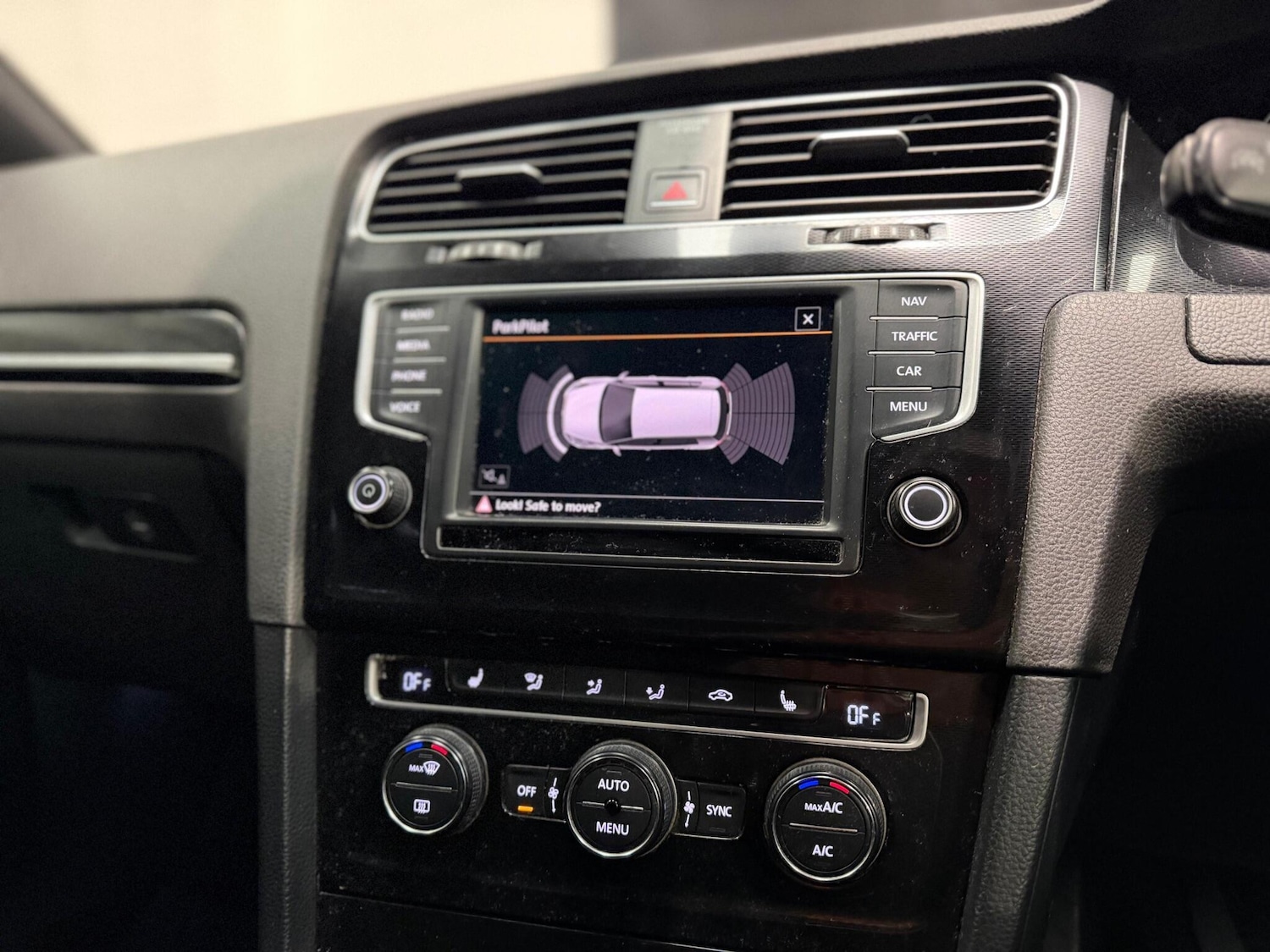 Used Volkswagen Golf for sale - 77808304: Photo 30