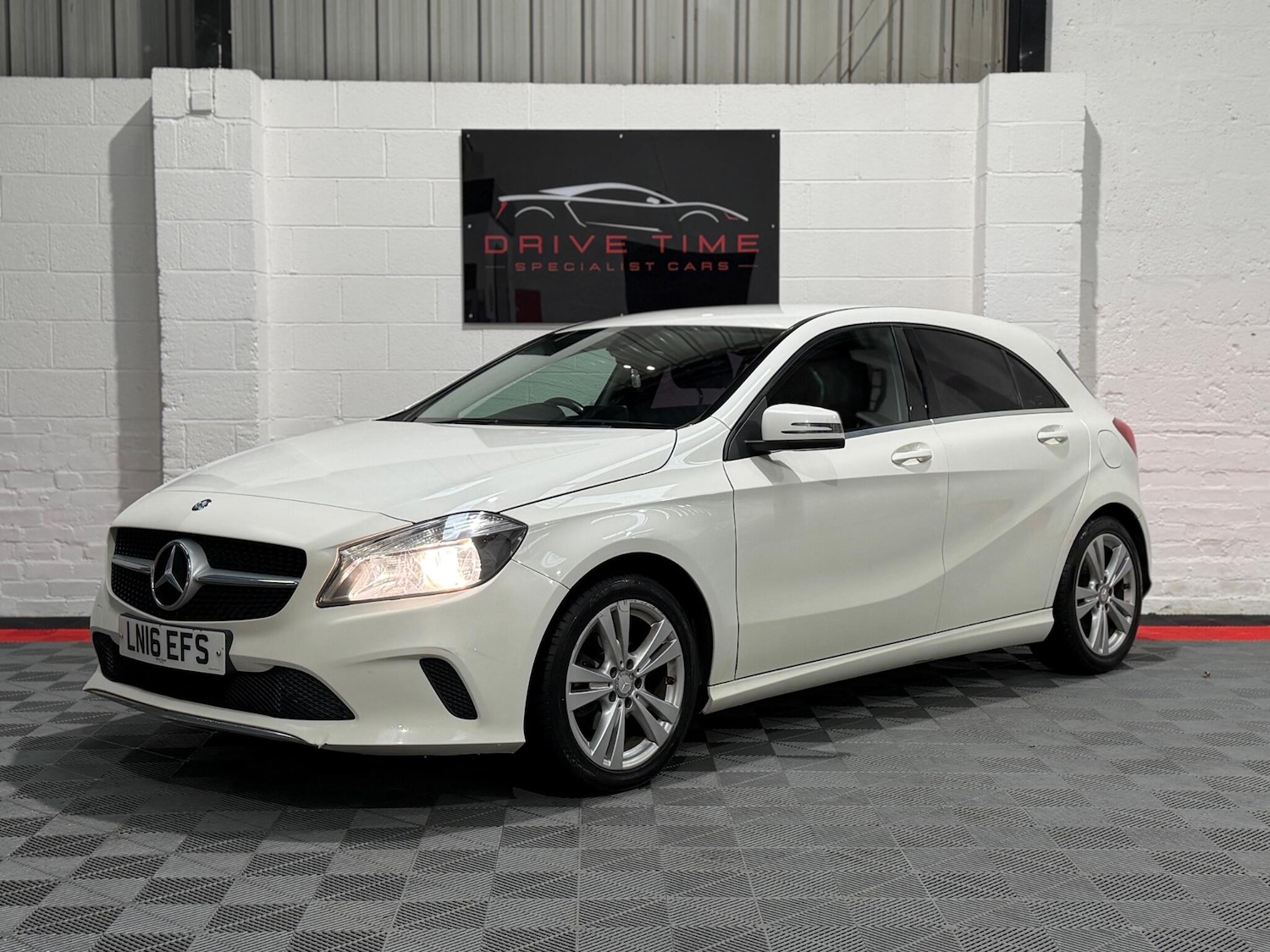 Used Mercedes-Benz A-Class 2016 for sale - 77550728: Photo 2