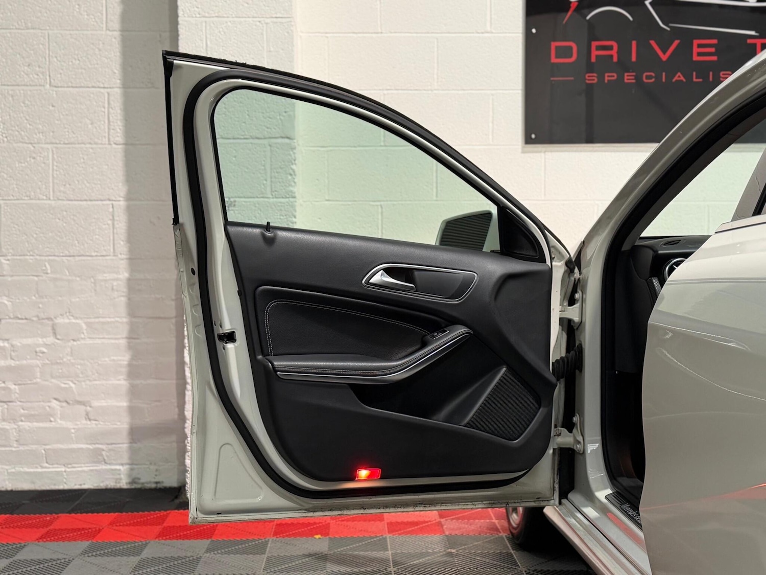 Used Mercedes-Benz A-Class 2016 for sale - 77550728: Photo 28