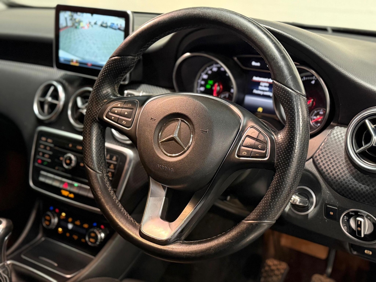 Used Mercedes-Benz A-Class 2016 for sale - 77550728: Photo 41