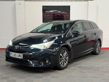 Used Toyota Avensis 2015 for sale - 79484021: Photo