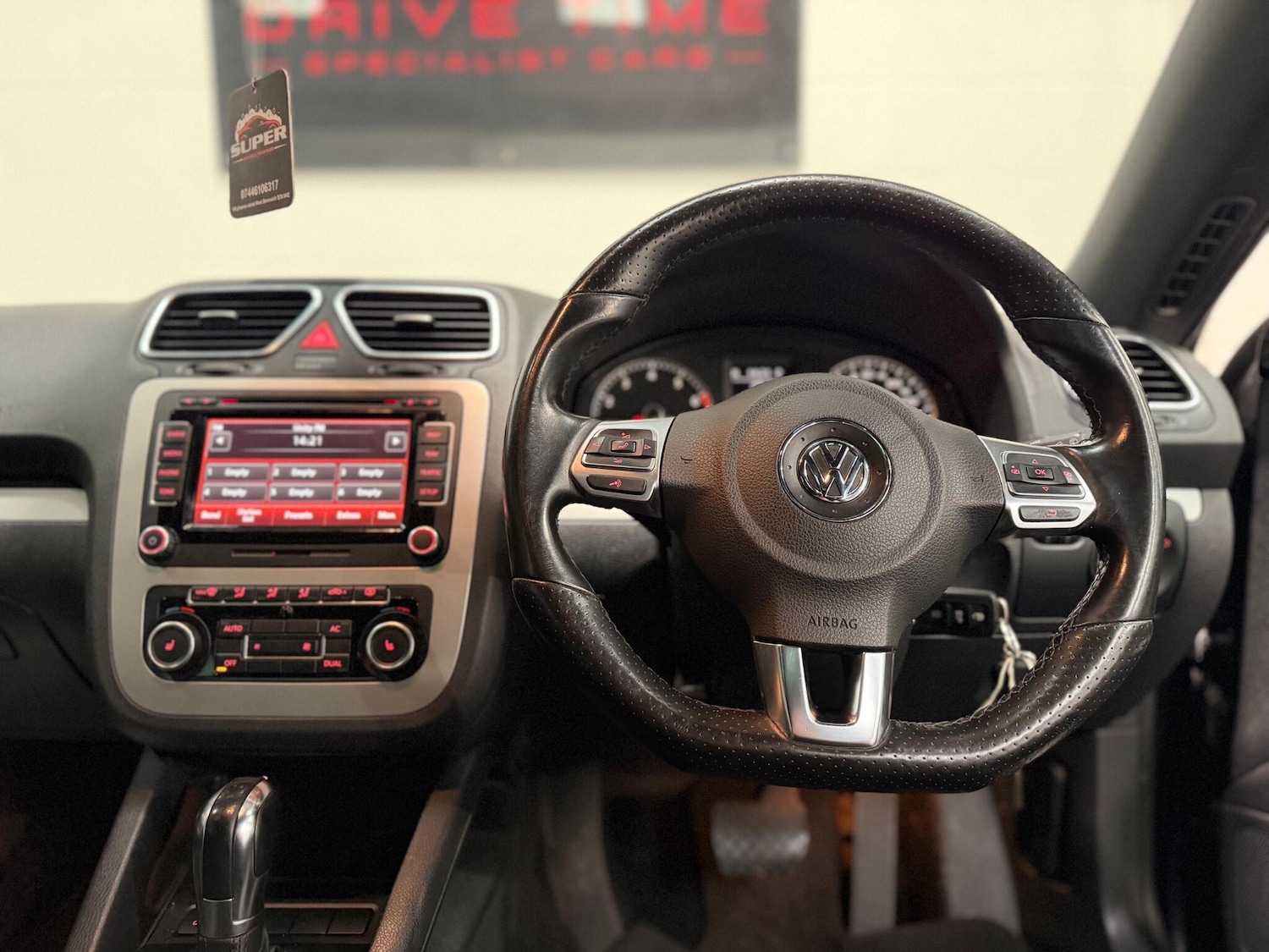 Used Volkswagen Scirocco for sale - 77684143: Photo 13