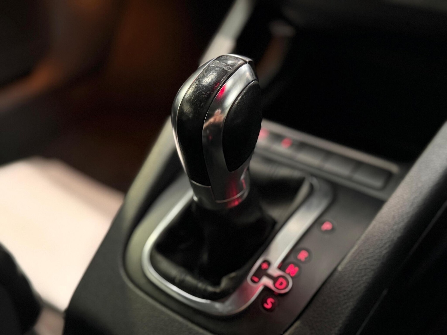 Used Volkswagen Scirocco for sale - 77684143: Photo 14