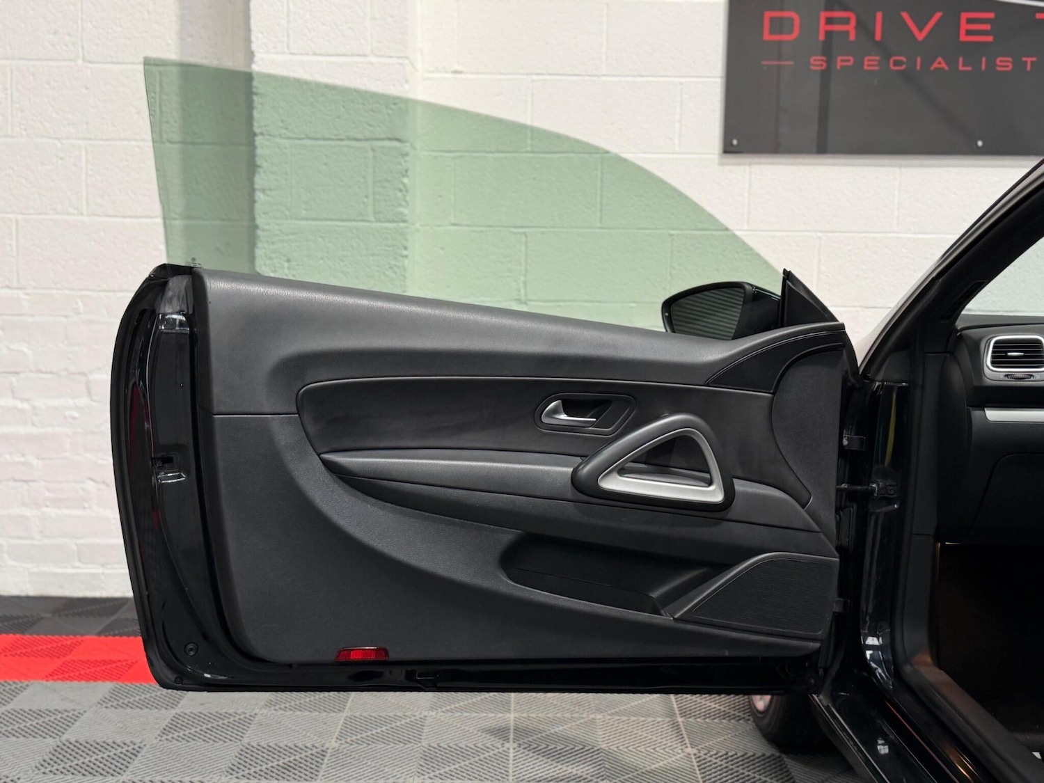 Used Volkswagen Scirocco for sale - 77684143: Photo 19