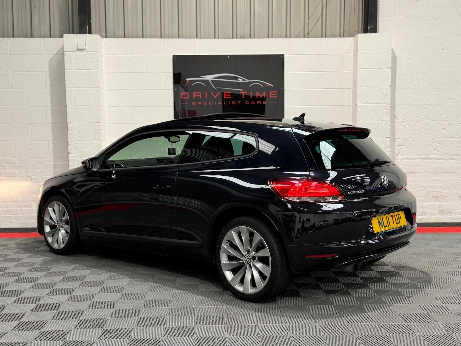 Used Volkswagen Scirocco for sale - 77684143: Photo 3