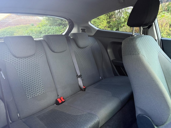 Used Ford Fiesta 2011 for sale - 76251017: Photo 14