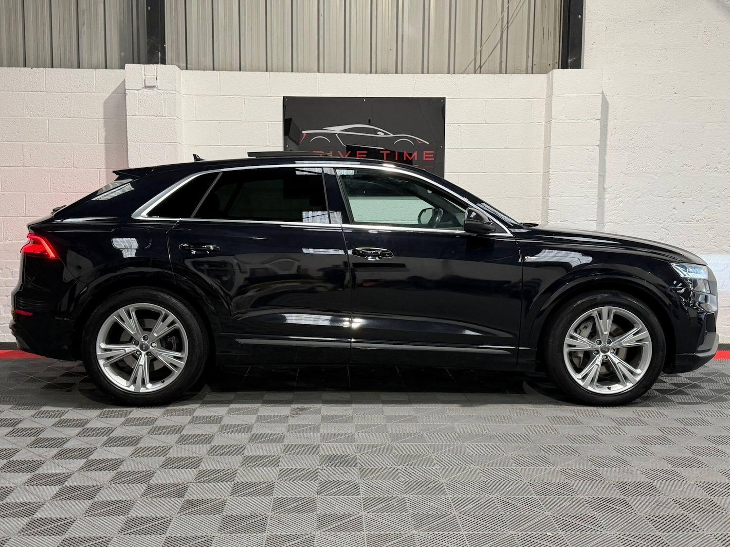 Used Audi Q8 2019 for sale - 78034851: Photo 13