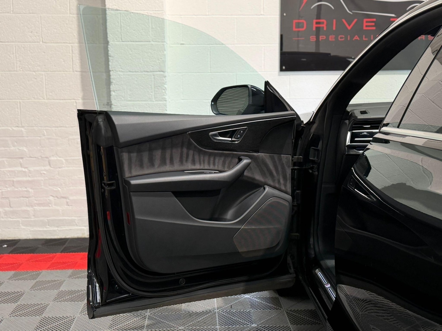 Used Audi Q8 2019 for sale - 78034851: Photo 25