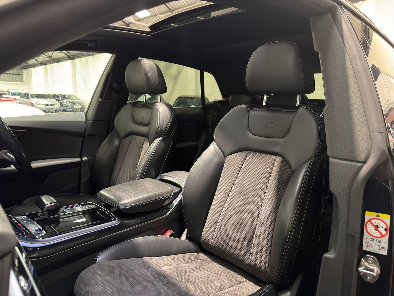 Used Audi Q8 2019 for sale - 78034851: Photo 41