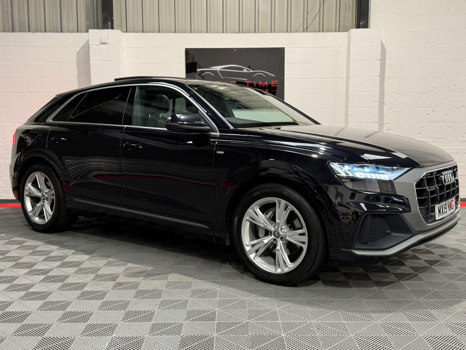 Used Audi Q8 2019 for sale - 78034851: Photo 46