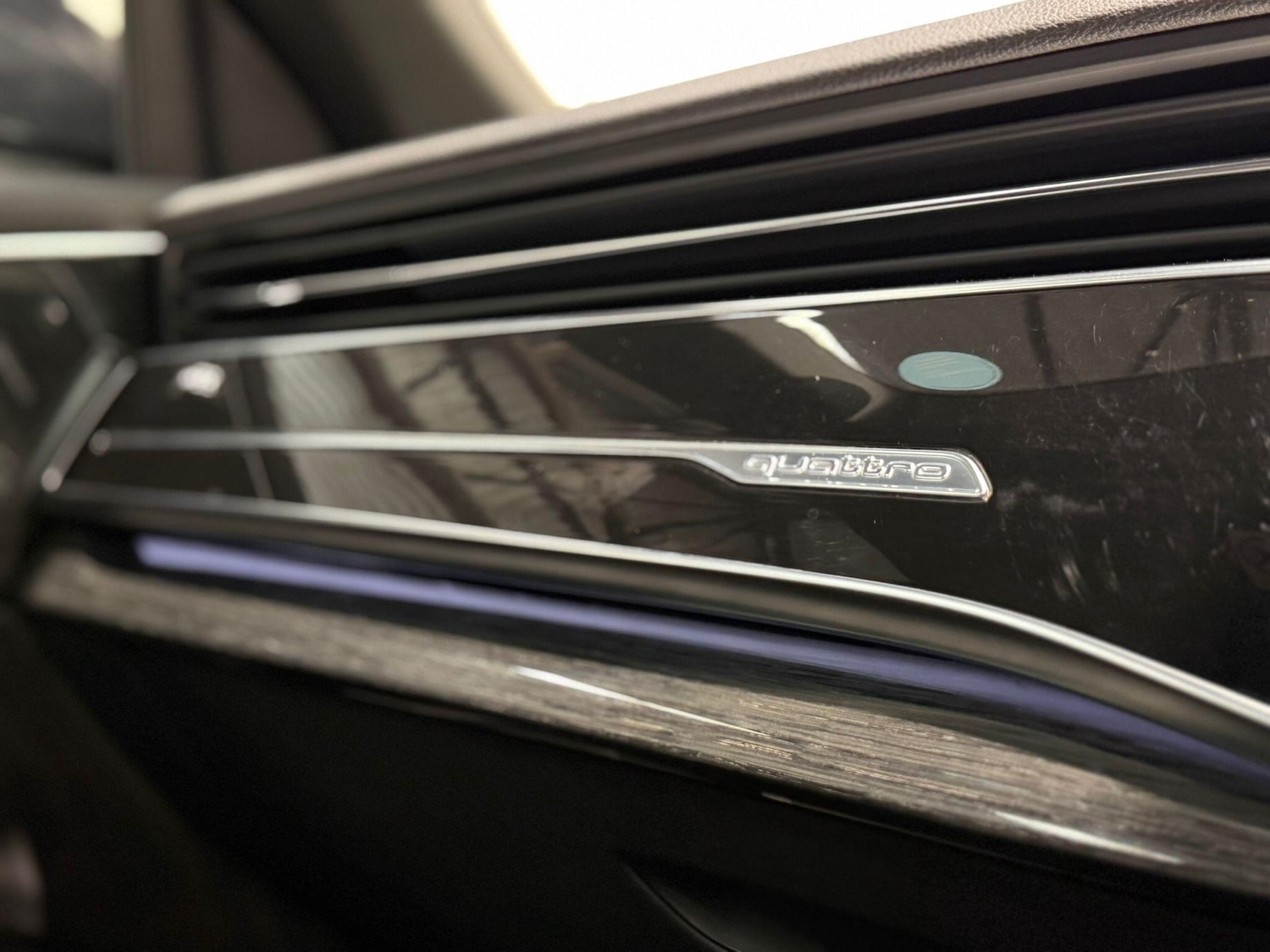 Used Audi Q8 2019 for sale - 78034851: Photo 50