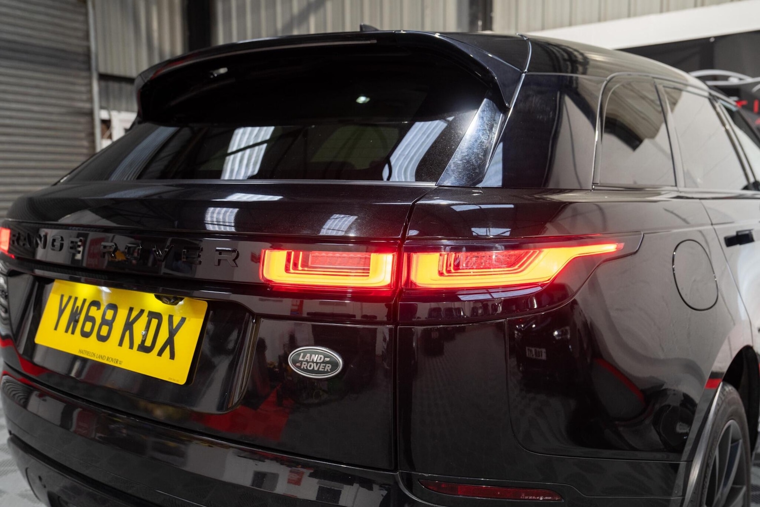 Used Land Rover Range Rover Velar 2018 for sale - 76688948: Photo 10