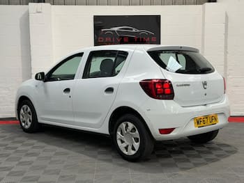 Used Dacia Sandero 2017 for sale - 79848360: Photo