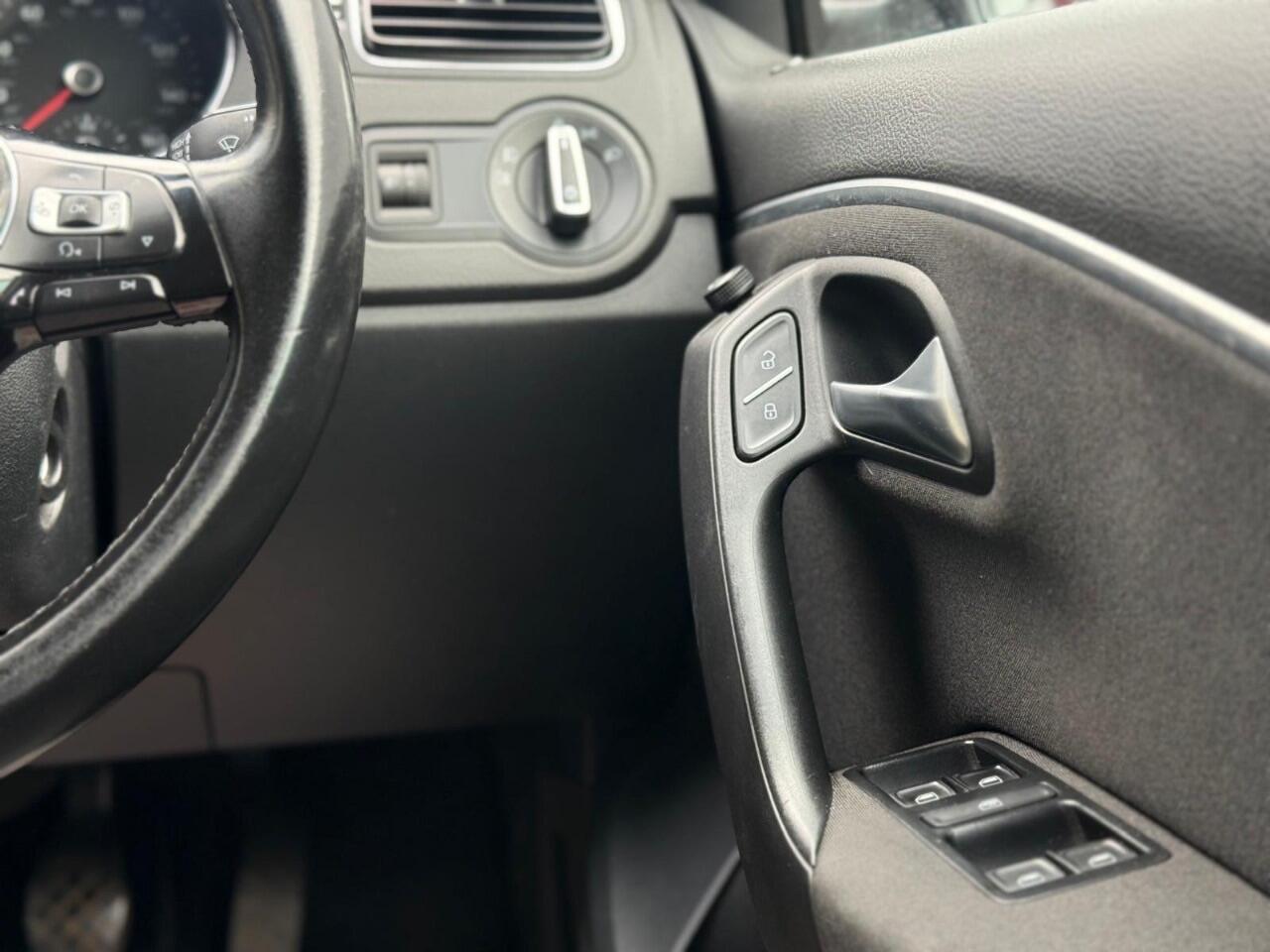 Used Volkswagen Polo for sale - 76561099: Photo 18