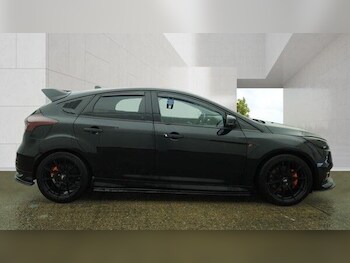 Used Ford Focus 2015 for sale - 78471125: Photo