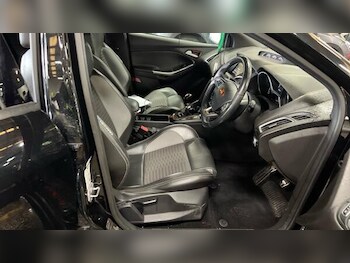 Used Ford Focus 2015 for sale - 78471125: Photo