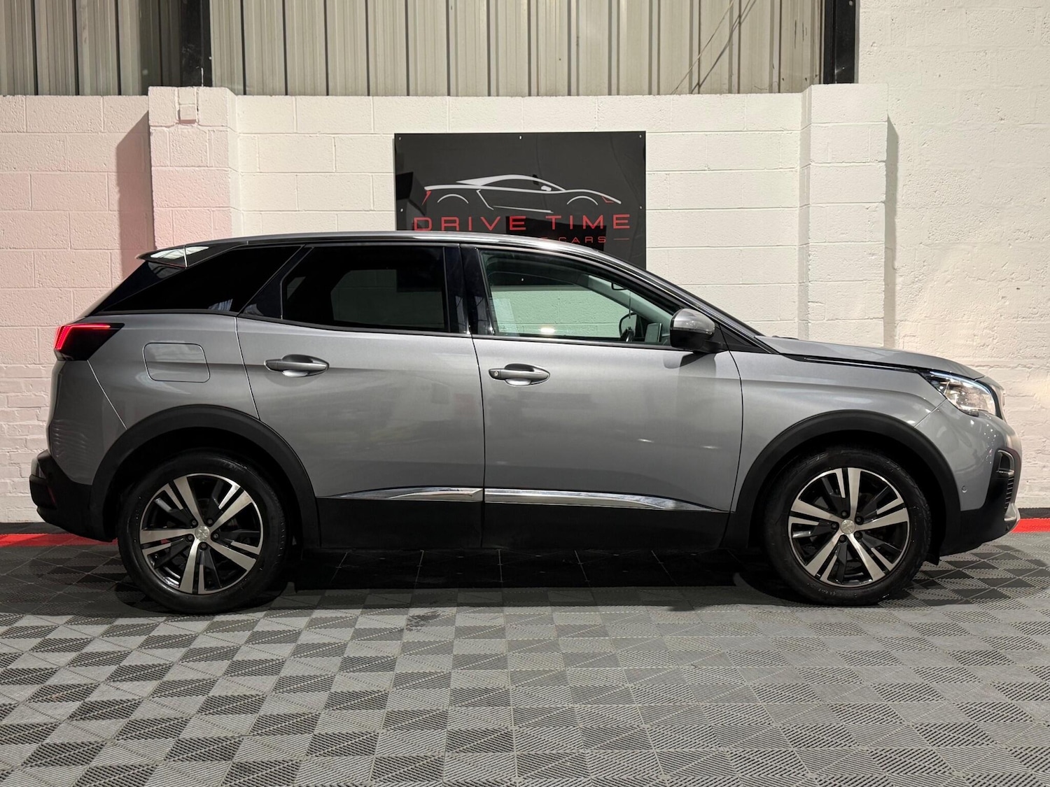 Used Peugeot 3008 2018 for sale - 77646635: Photo 11