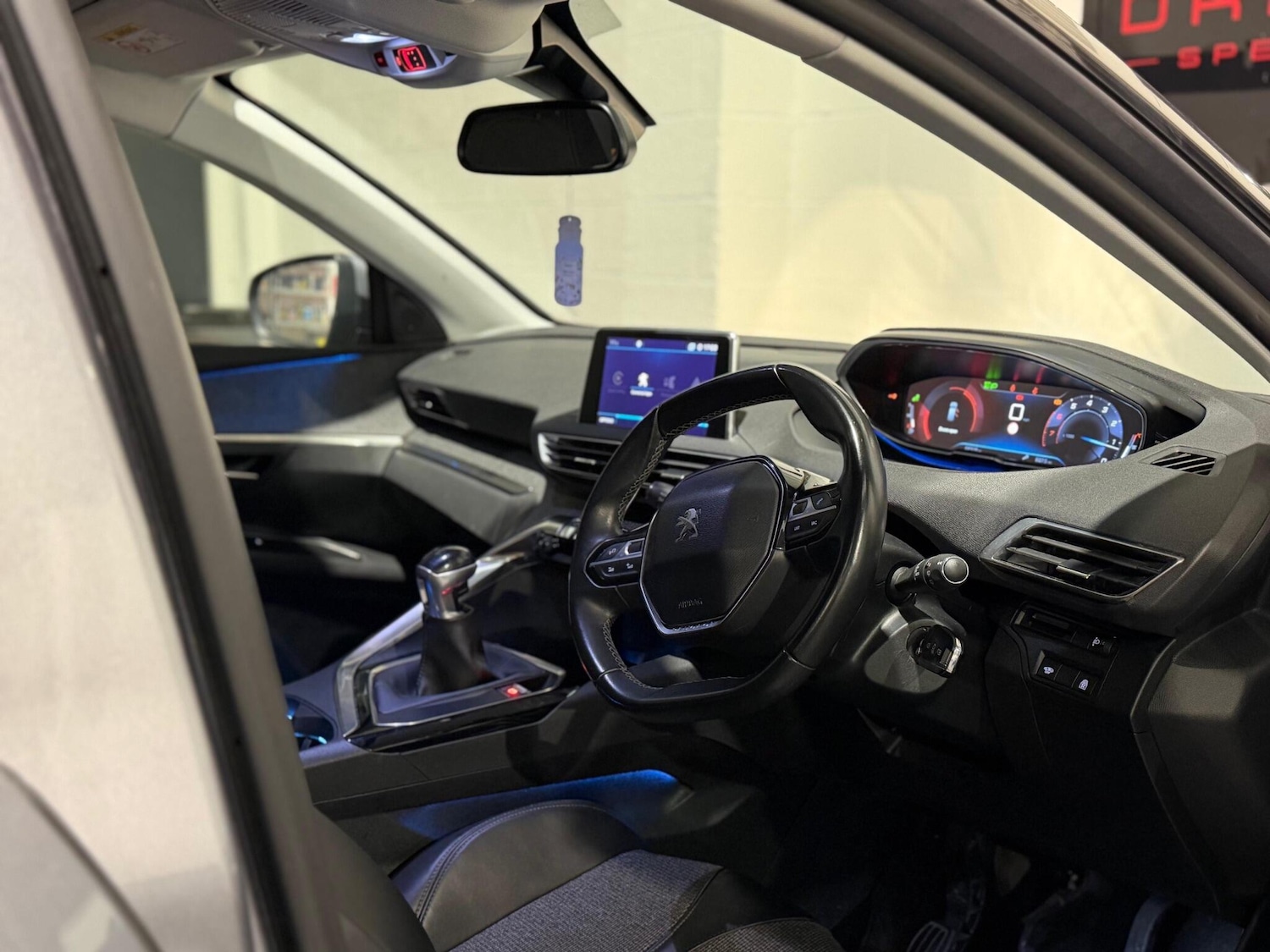 Used Peugeot 3008 2018 for sale - 77646635: Photo 16