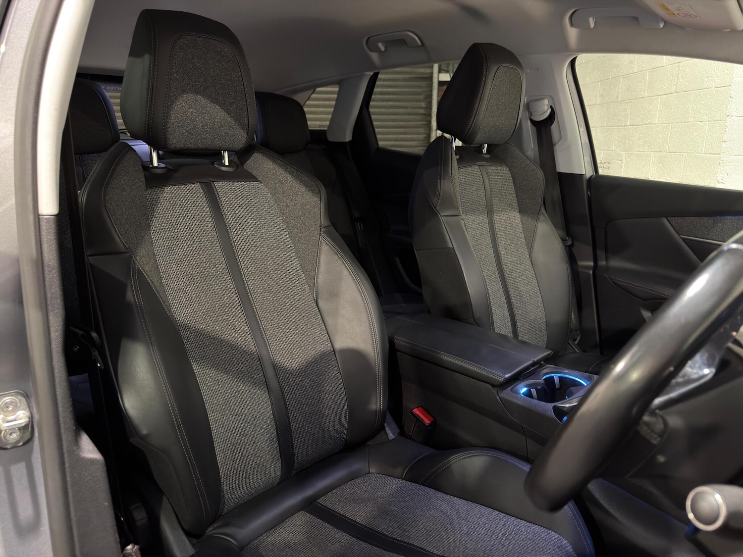 Used Peugeot 3008 2018 for sale - 77646635: Photo 18