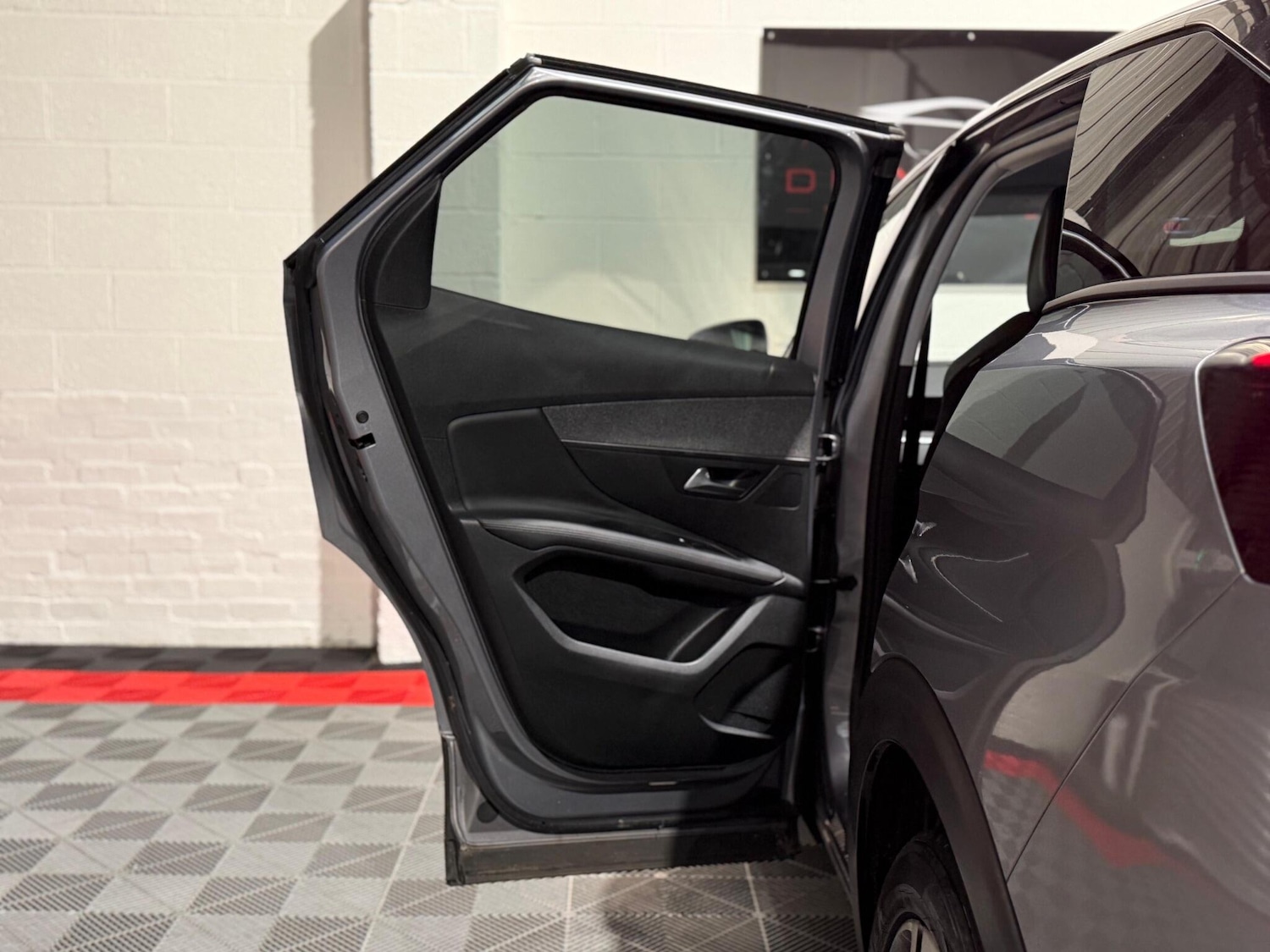 Used Peugeot 3008 2018 for sale - 77646635: Photo 22