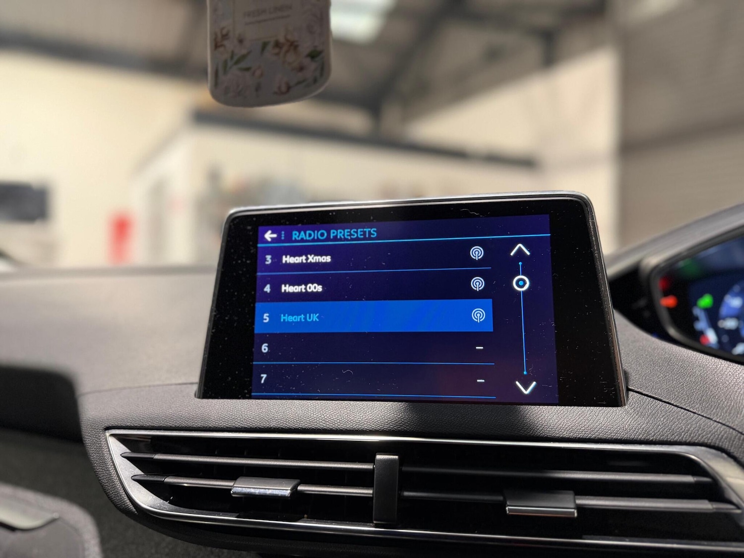 Used Peugeot 3008 2018 for sale - 77646635: Photo 30