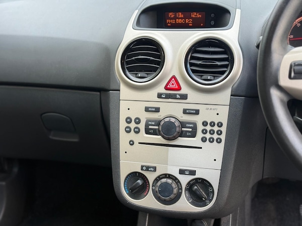 Used Vauxhall Corsa 2011 for sale - 76227068: Photo 10