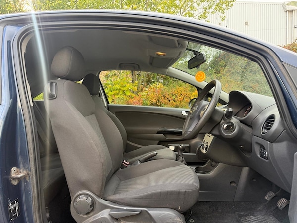 Used Vauxhall Corsa 2011 for sale - 76227068: Photo 15