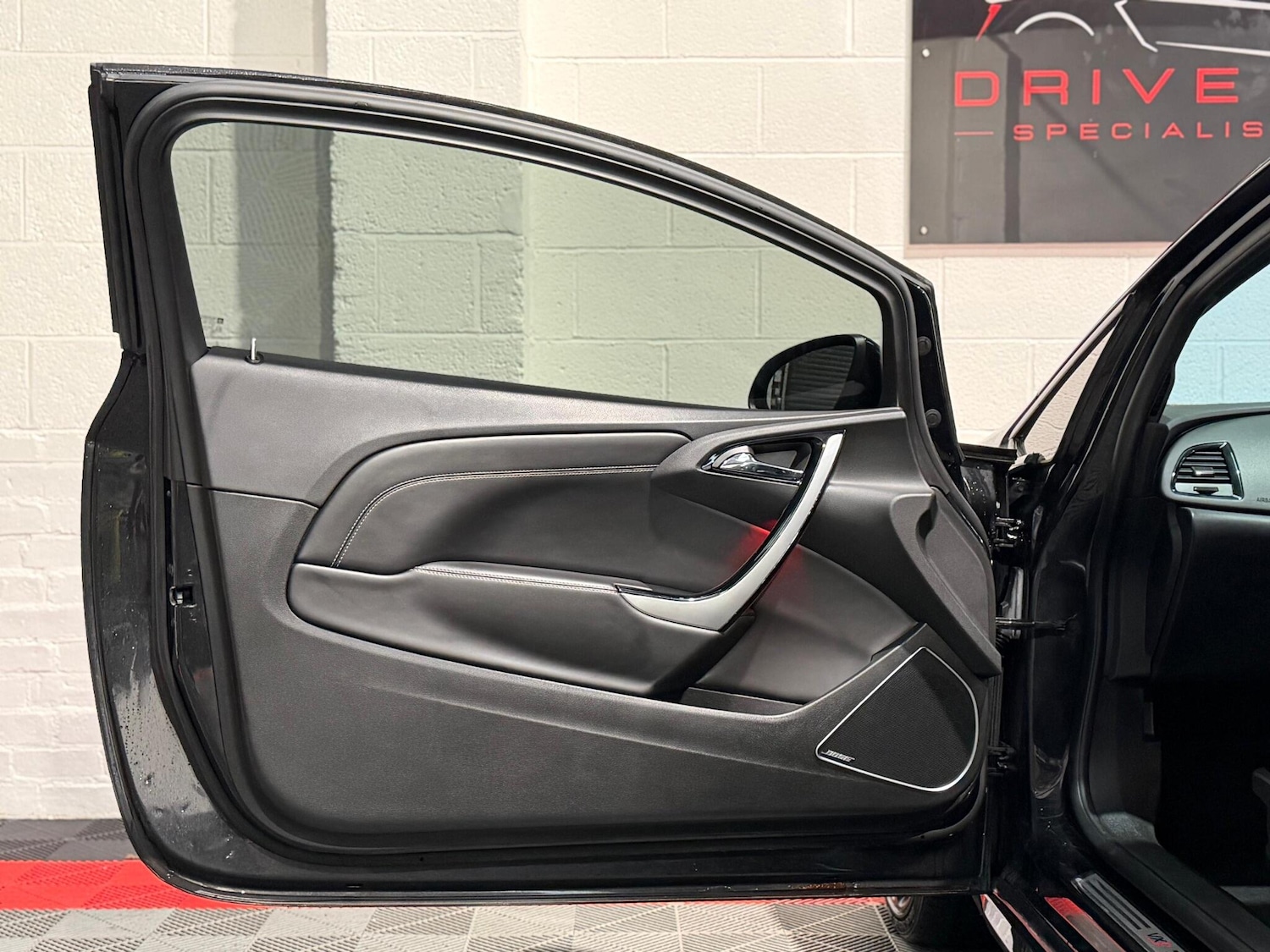 Used Vauxhall Astra GTC 2013 for sale - 77469202: Photo 25