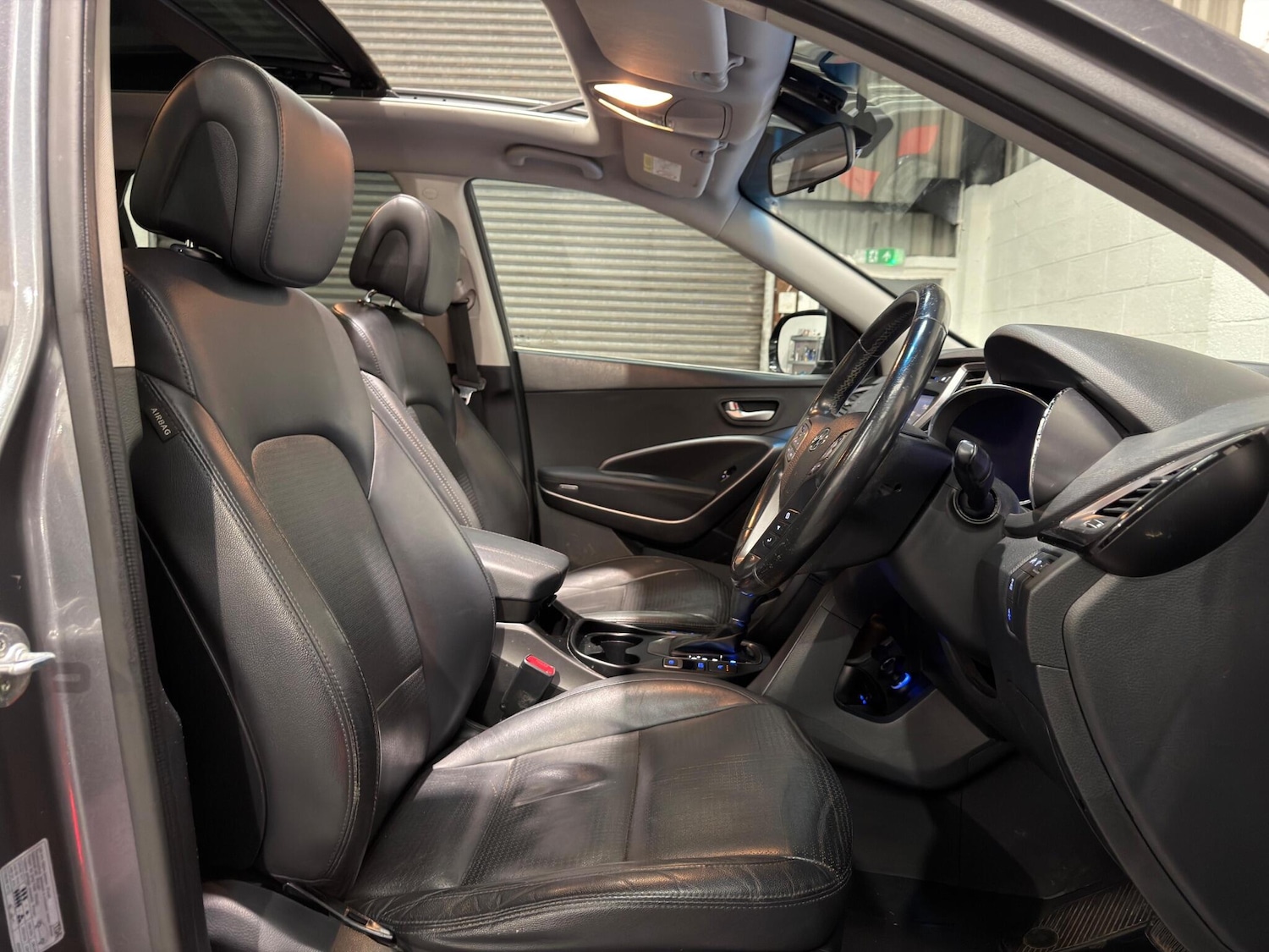 Used Hyundai Santa Fe 2014 for sale - 78127830: Photo 11